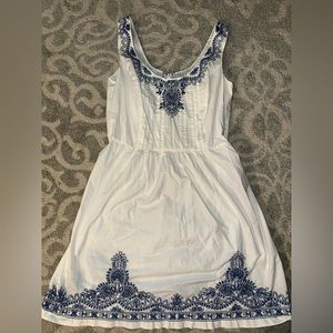 Vineyard Vines White Dress